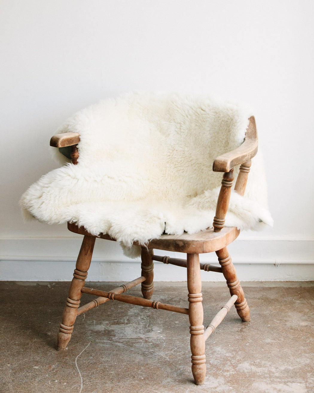 Large Canadian Sheepskin - shaggy white
