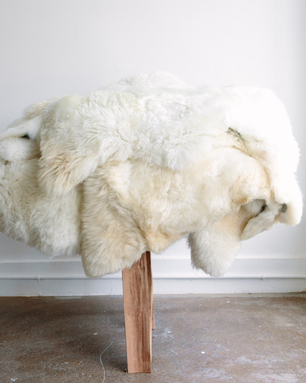 Large Canadian Sheepskin - shaggy white